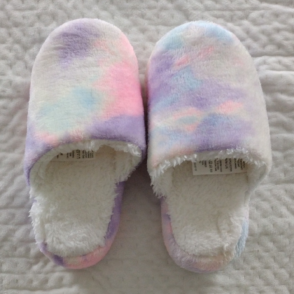Pastel Tie-Dye Plush Slip-On Slippers